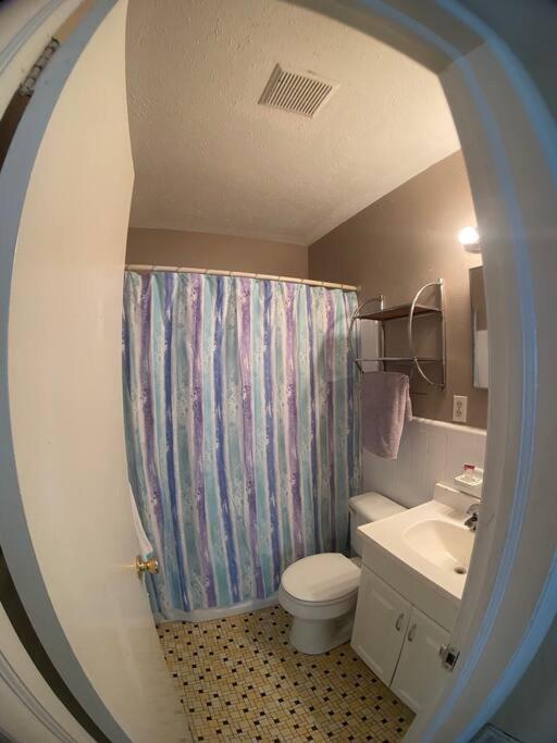 Private One-bedroom 6 -directly Across From Beach Apartment St. Pete Beach