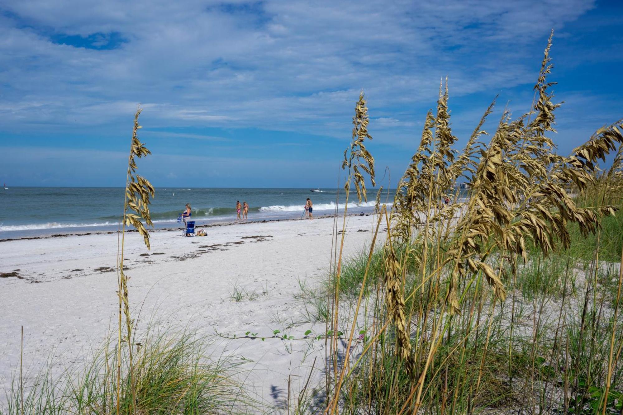 Aparthotel Silver Sands 3*