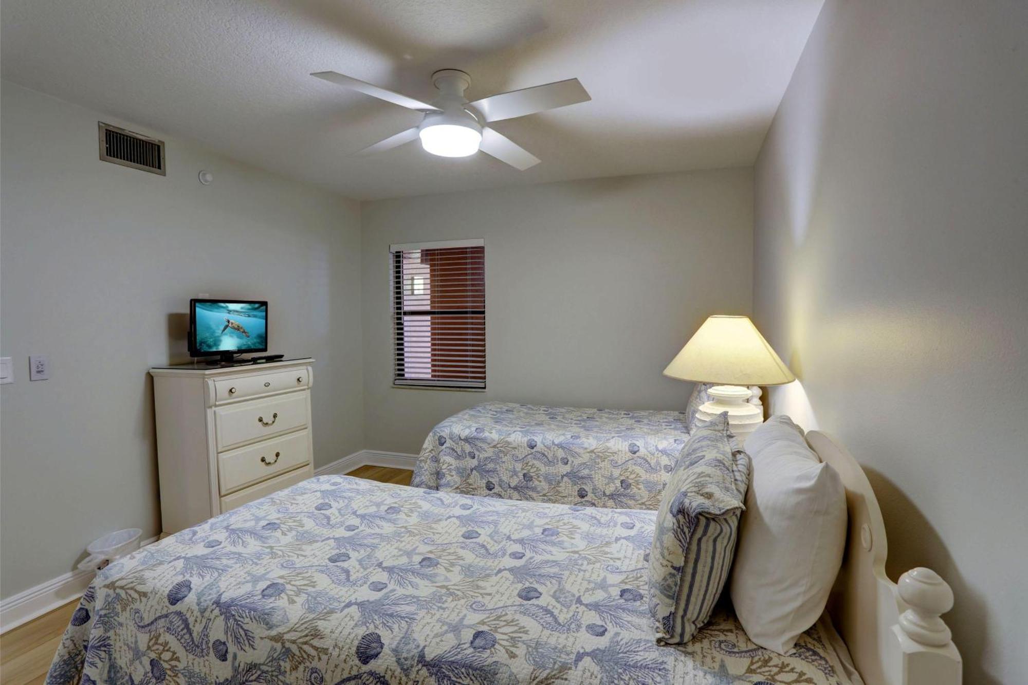 Emerald Isle 502 - Premier St. Pete Beach