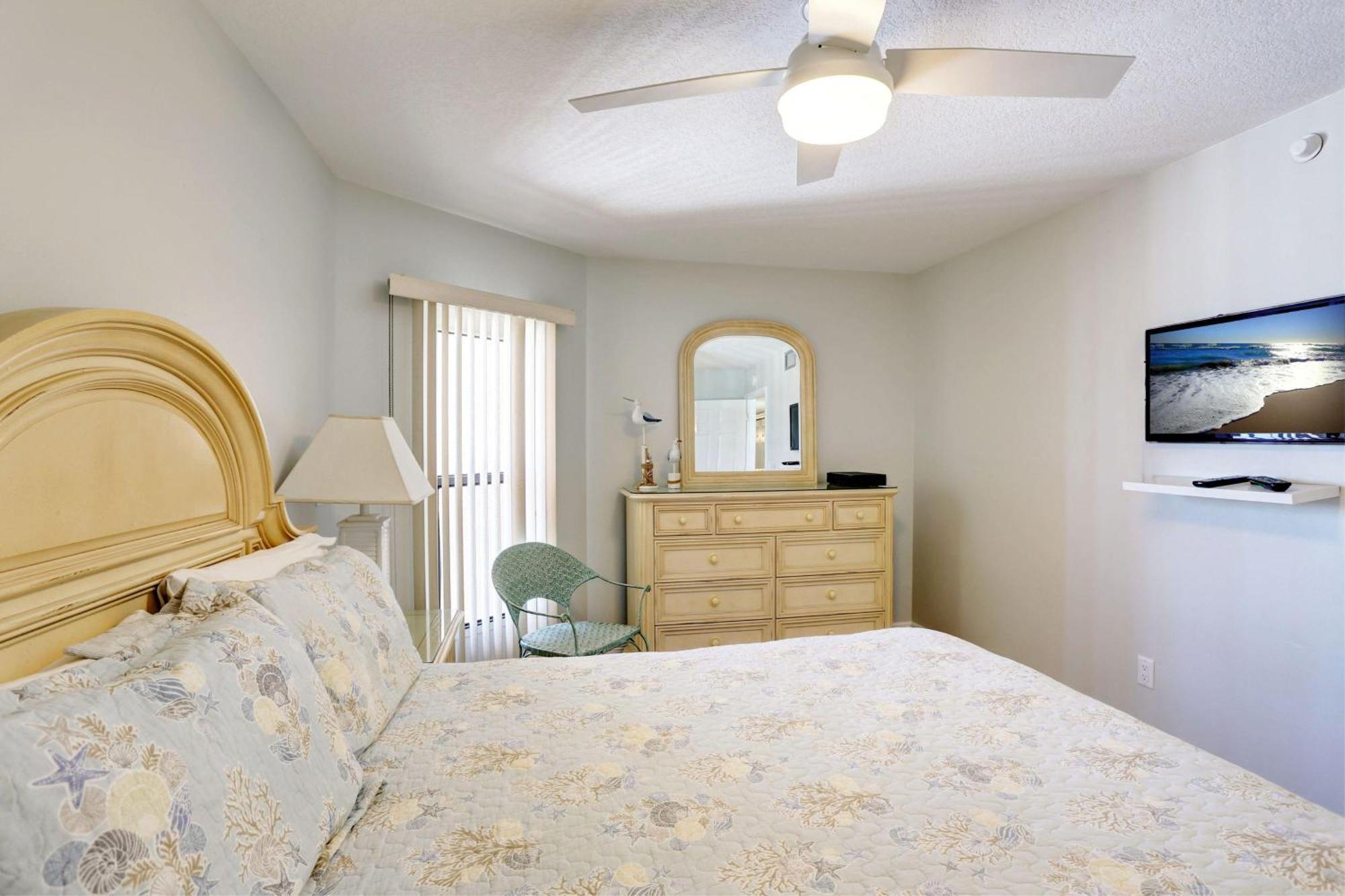 Emerald Isle 502 - Premier Holiday home *