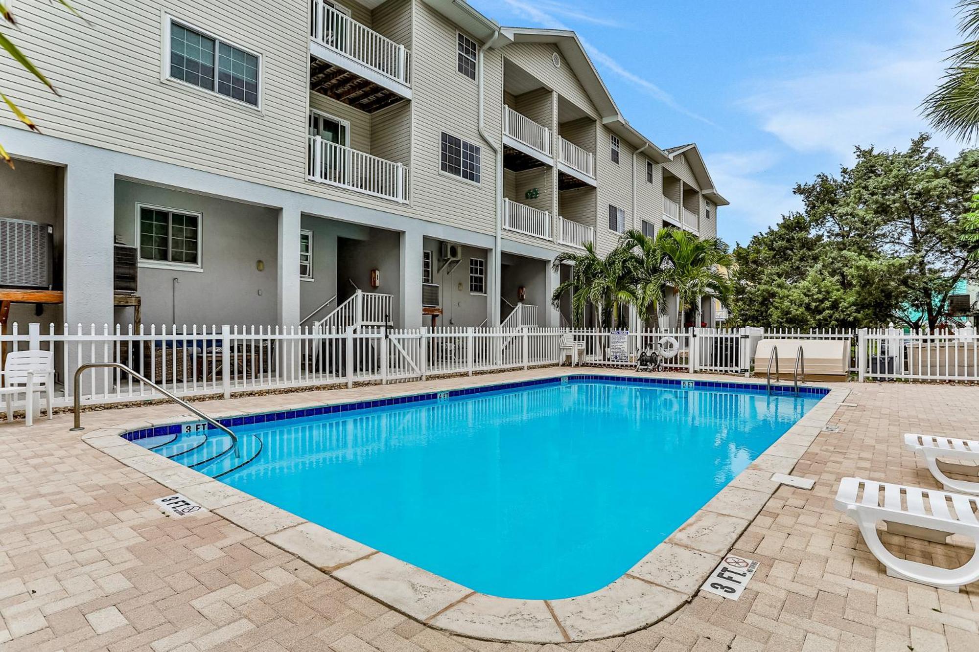 Madeira Beach Manor Holiday home *