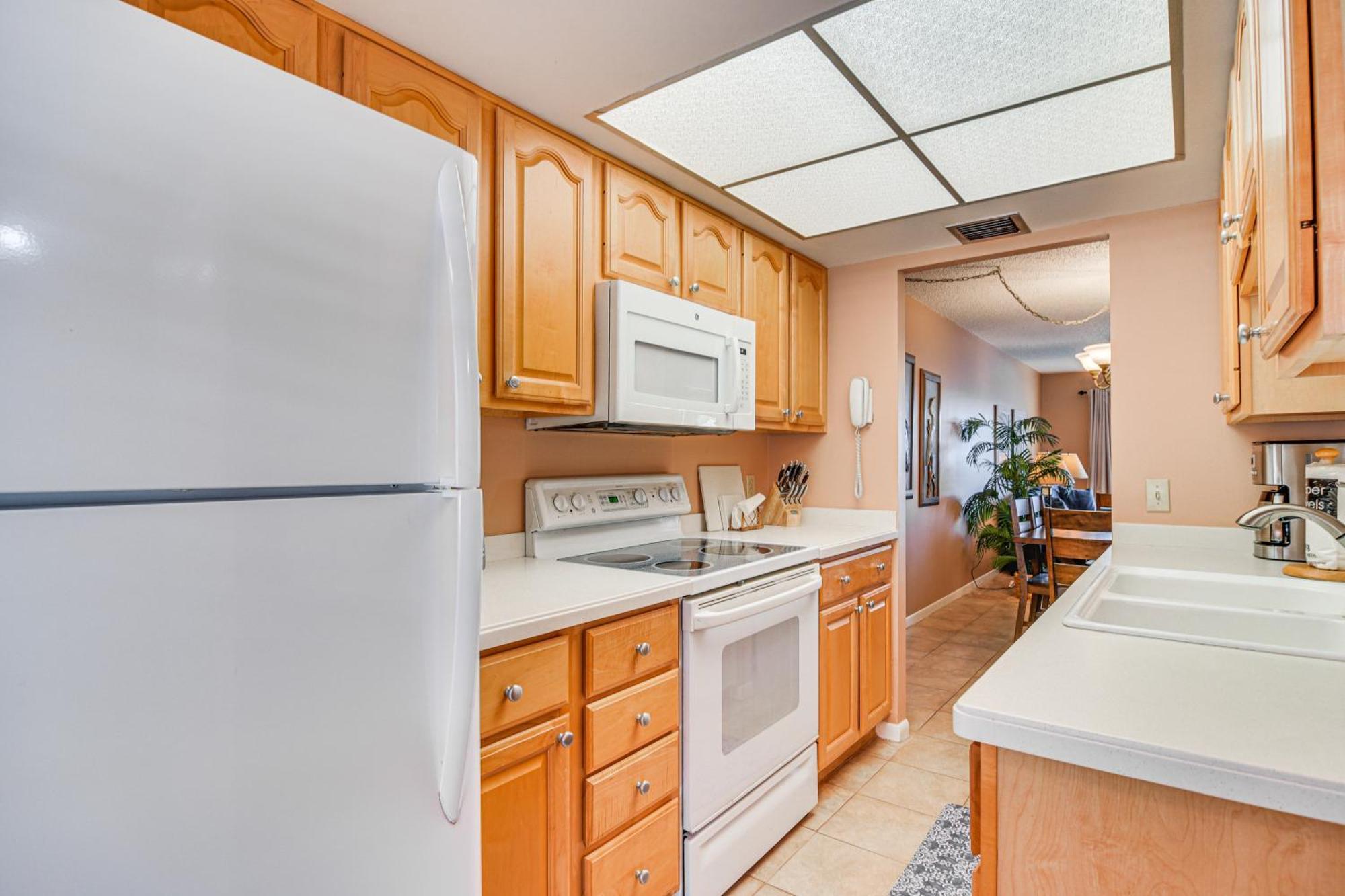 Waterfront With Patio And Pool On Madeira Beach! St. Pete Beach