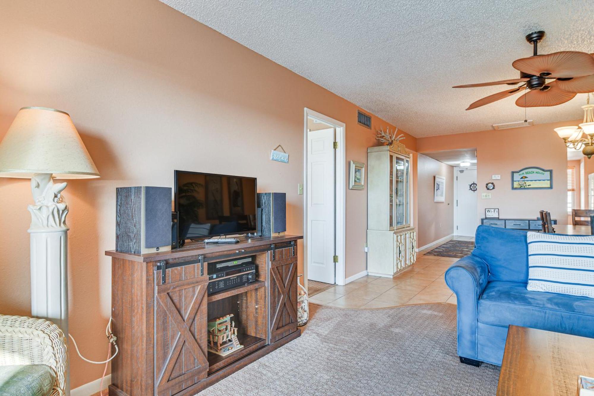 Waterfront With Patio And Pool On Madeira Beach!