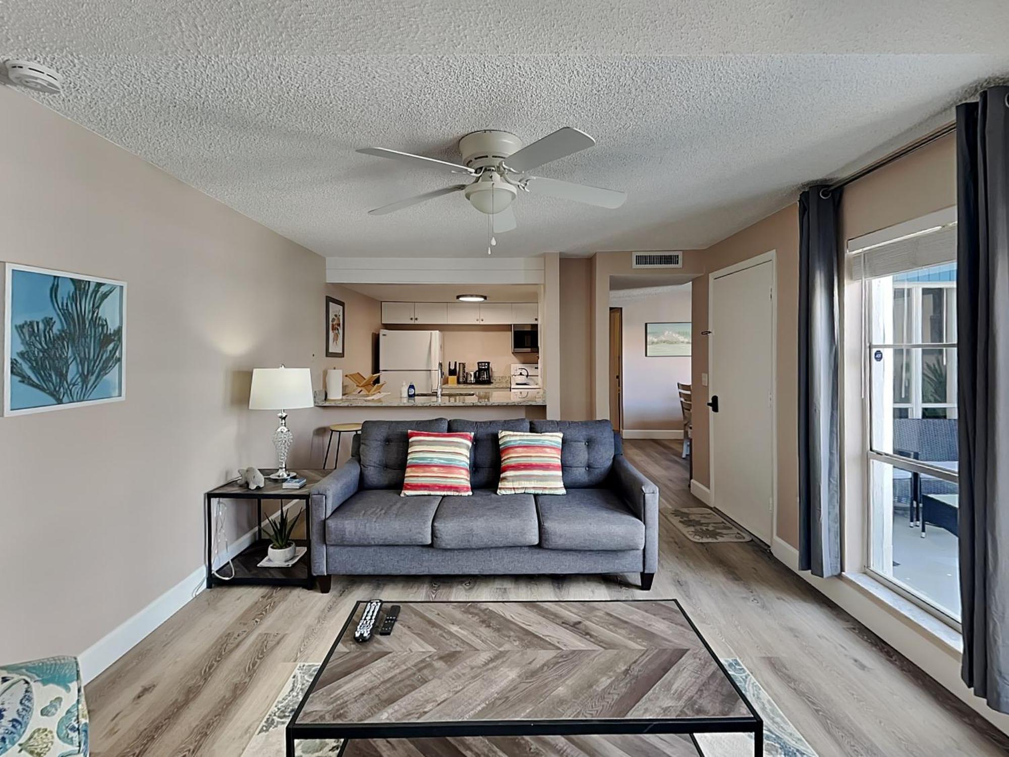 Apartment Madeira Yacht Club 343h St. Pete Beach