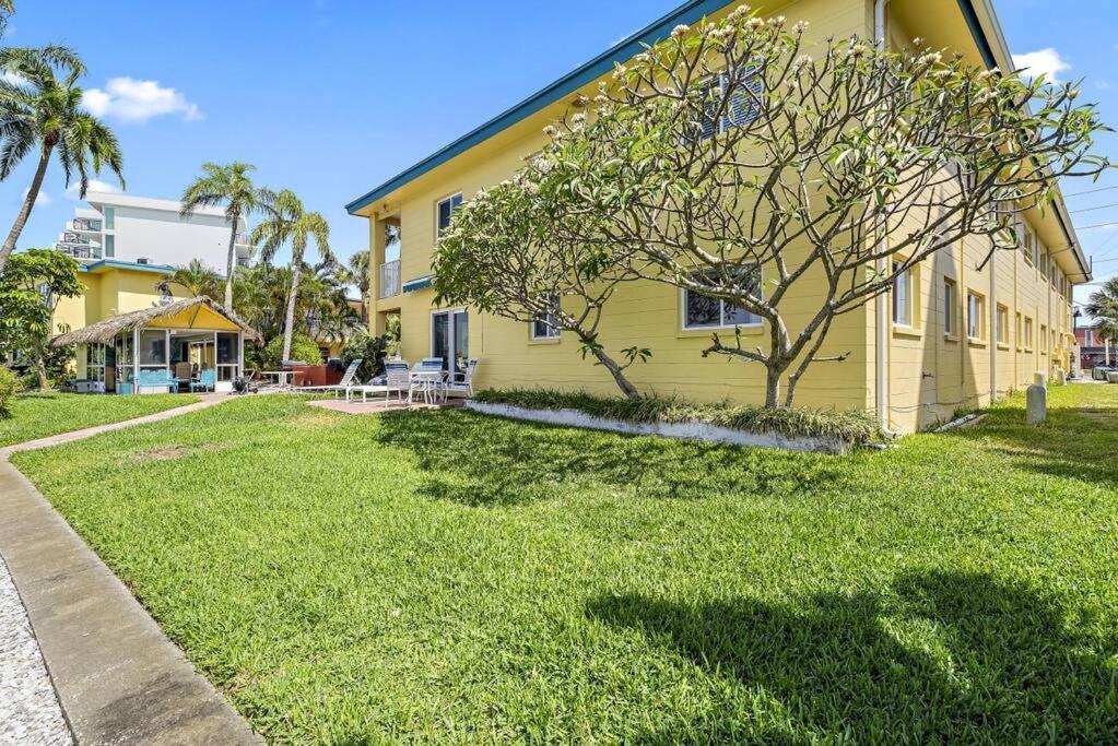 Malyn 108, Updated Waterfront Condo, Private Patio * St. Pete Beach