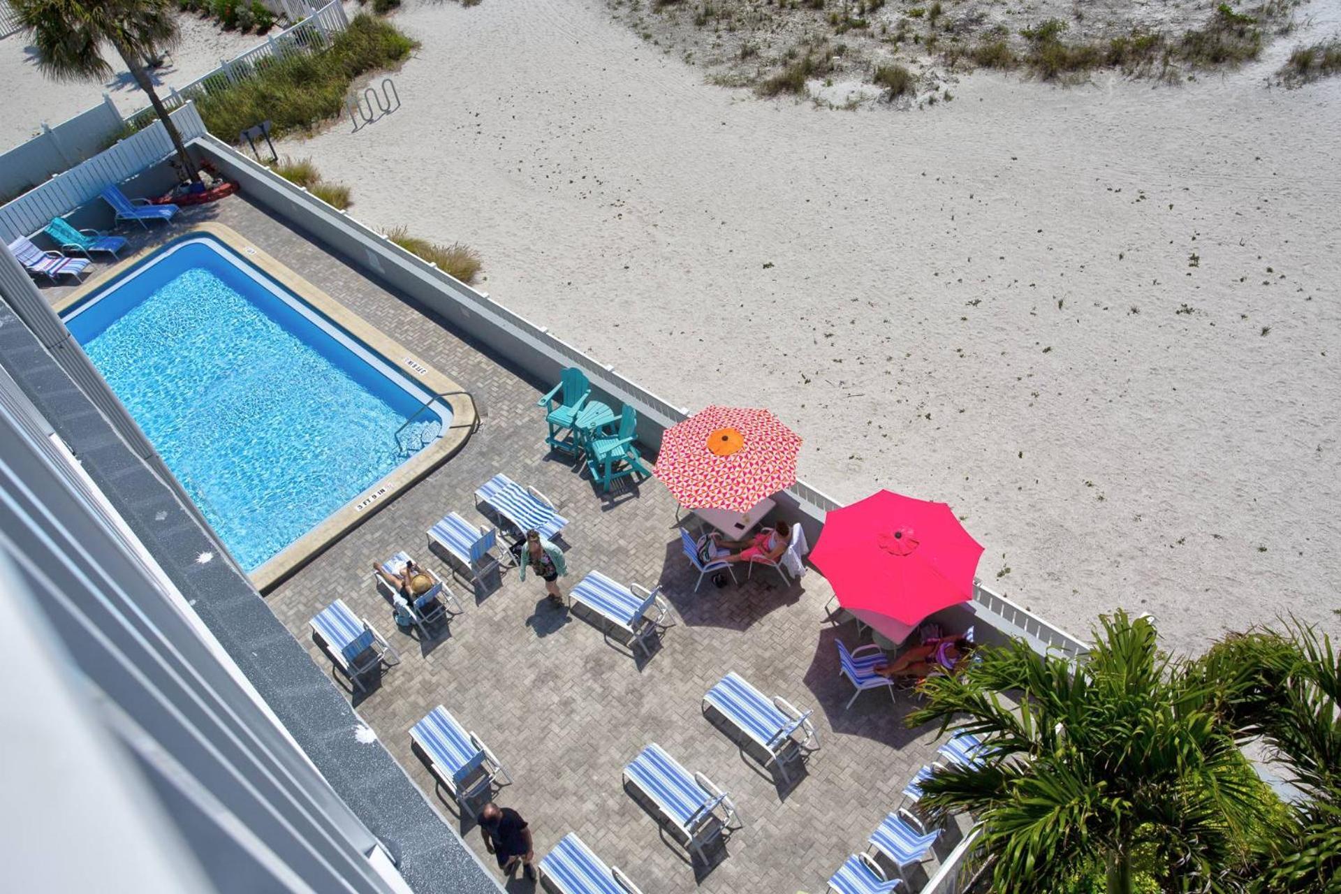 519 - Island * St. Pete Beach