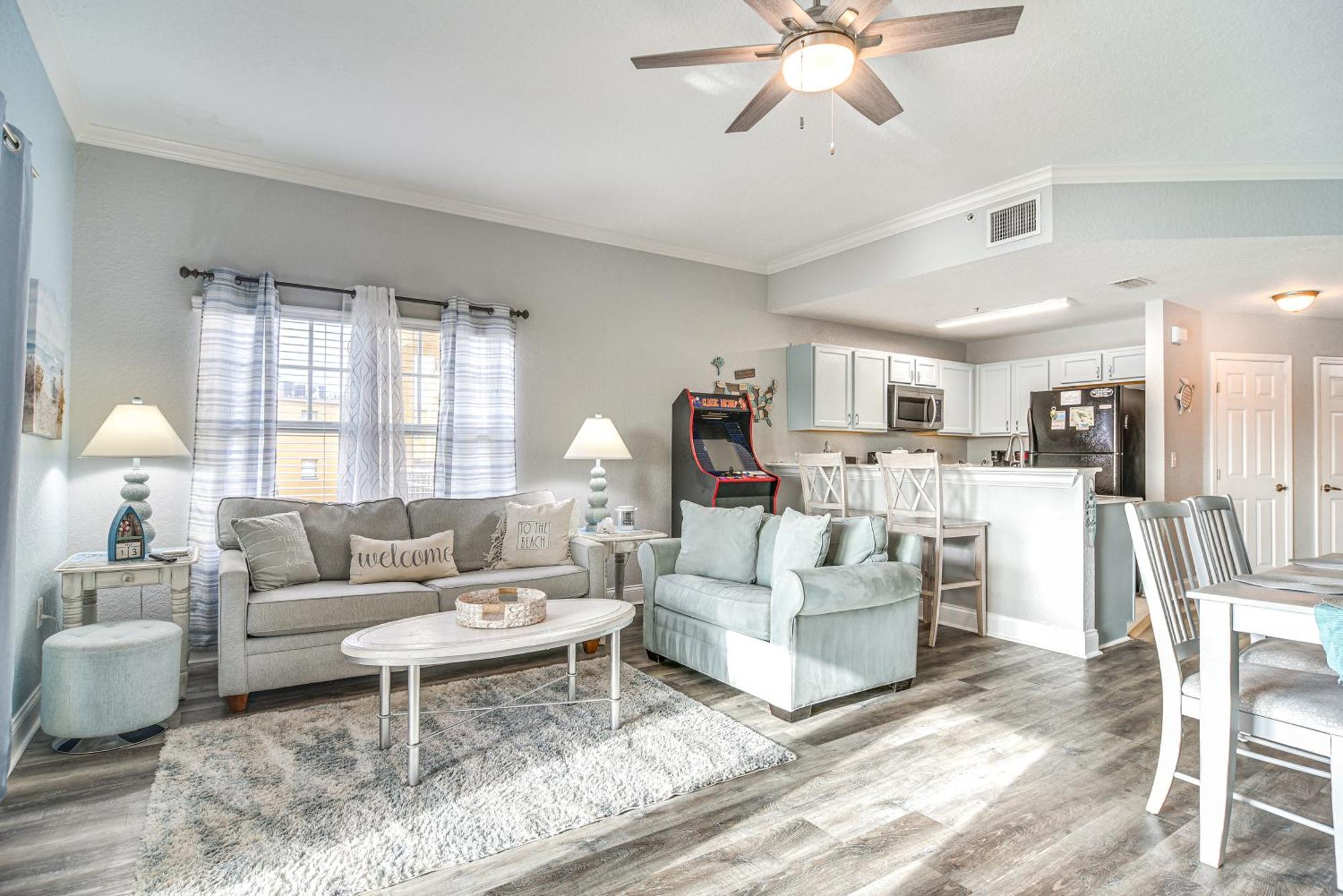 Apartment Waterfront Treasure Island With Arcade