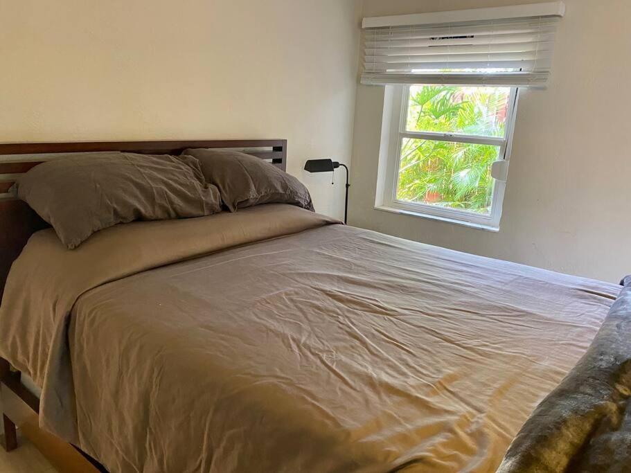 Holiday home Beautiful Waterfront With Amazing View Of Boca Ciega Bay, Private Beach, Dock With Excellent Fishing & Beautiful Sunrises! St. Pete Beach
