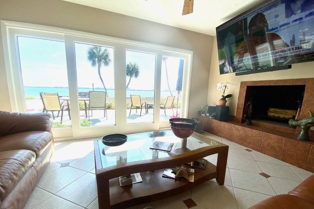 Beautiful Waterfront With Amazing View Of Boca Ciega Bay, Private Beach, Dock With Excellent Fishing & Beautiful Sunrises! Holiday home St. Pete Beach
