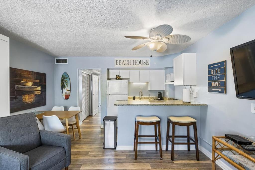 Holiday home Malyn 107, Waterfront Condo, Short Walk To *
