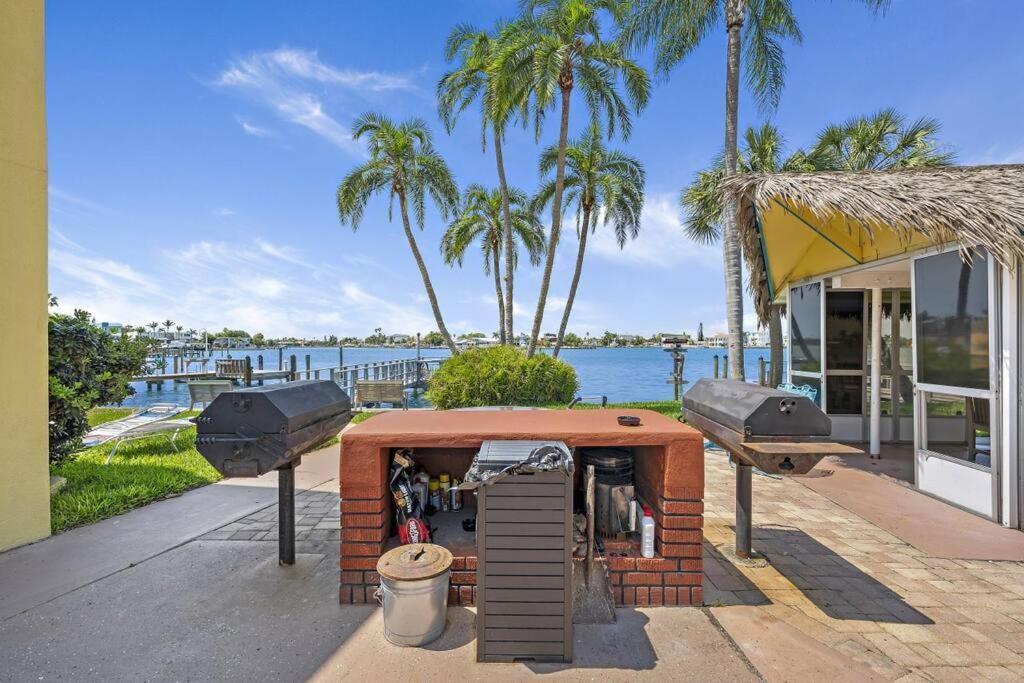 Malyn 107, Waterfront Condo, Short Walk To * St. Pete Beach