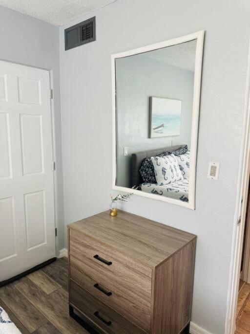 Malyn 107, Waterfront Condo, Short Walk To