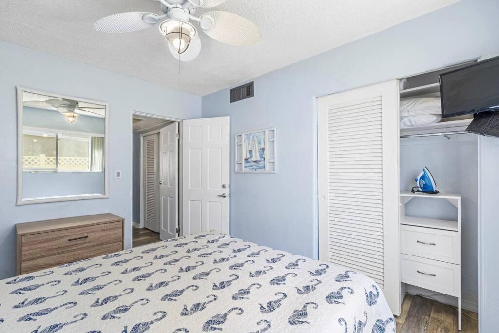 Holiday home Malyn 107, Waterfront Condo, Short Walk To *
