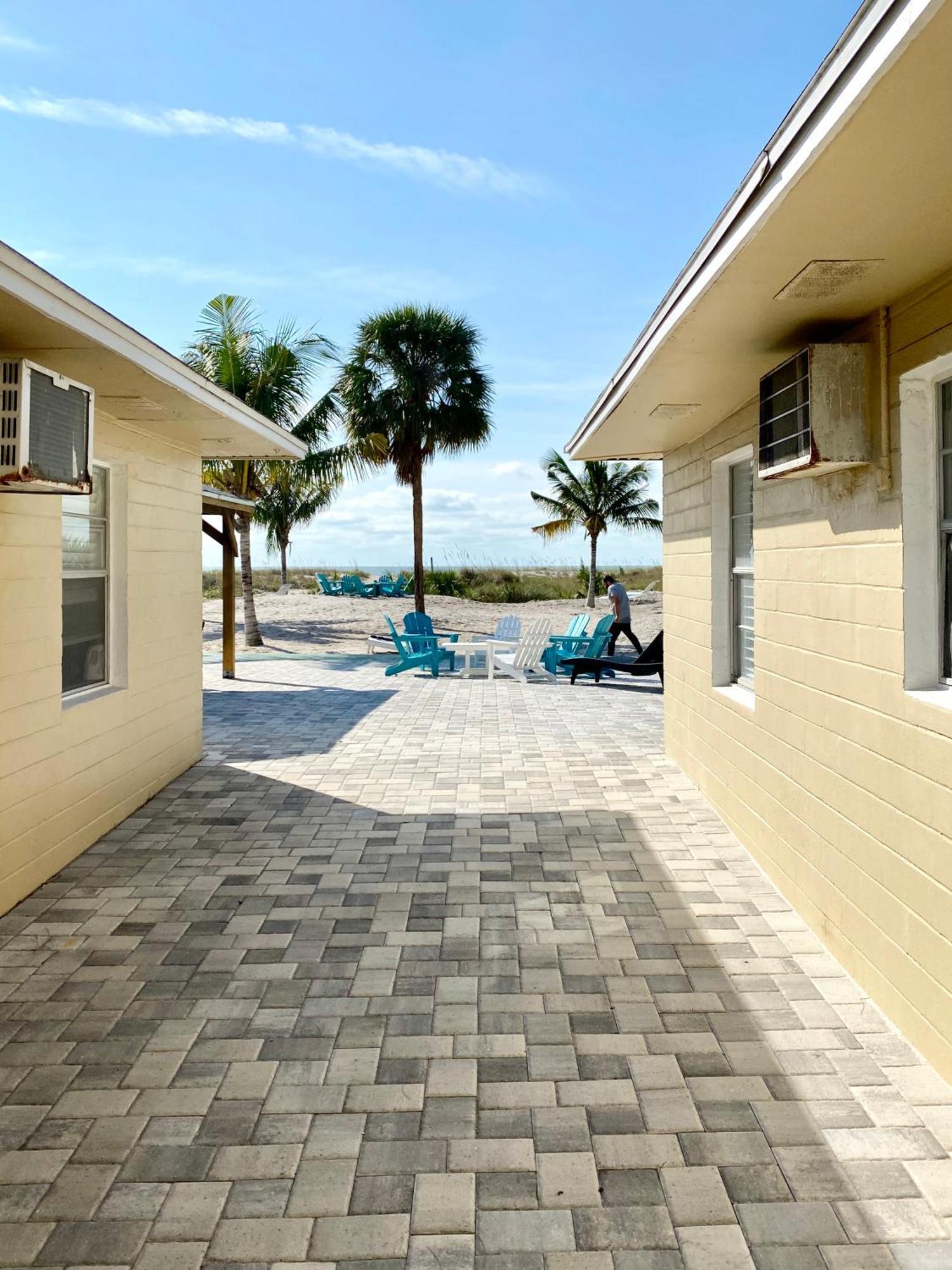The Molloy - Treasure Island &