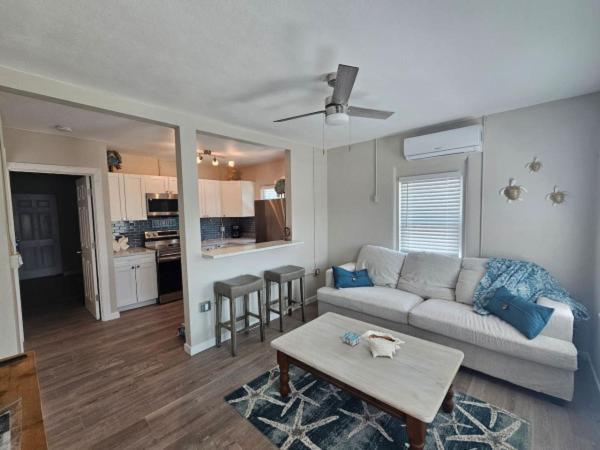 1 Bedroom Block Off -3 Apartment St. Pete Beach