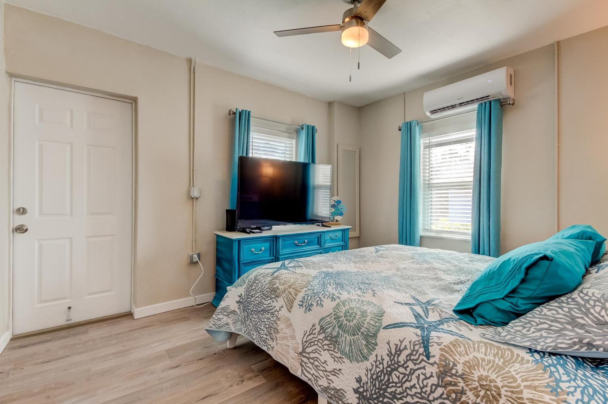 1 Bedroom Block Off -3 *