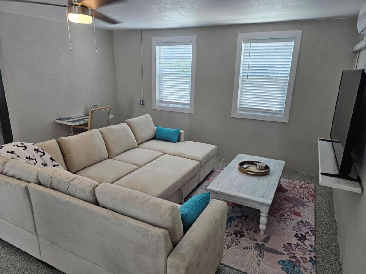 1 Bedroom 1 Block Off Madeira -5 *