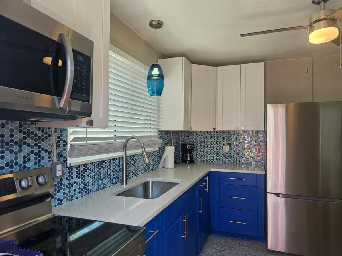 1 Bedroom 1 Block Off Madeira -5 Apartment St. Pete Beach