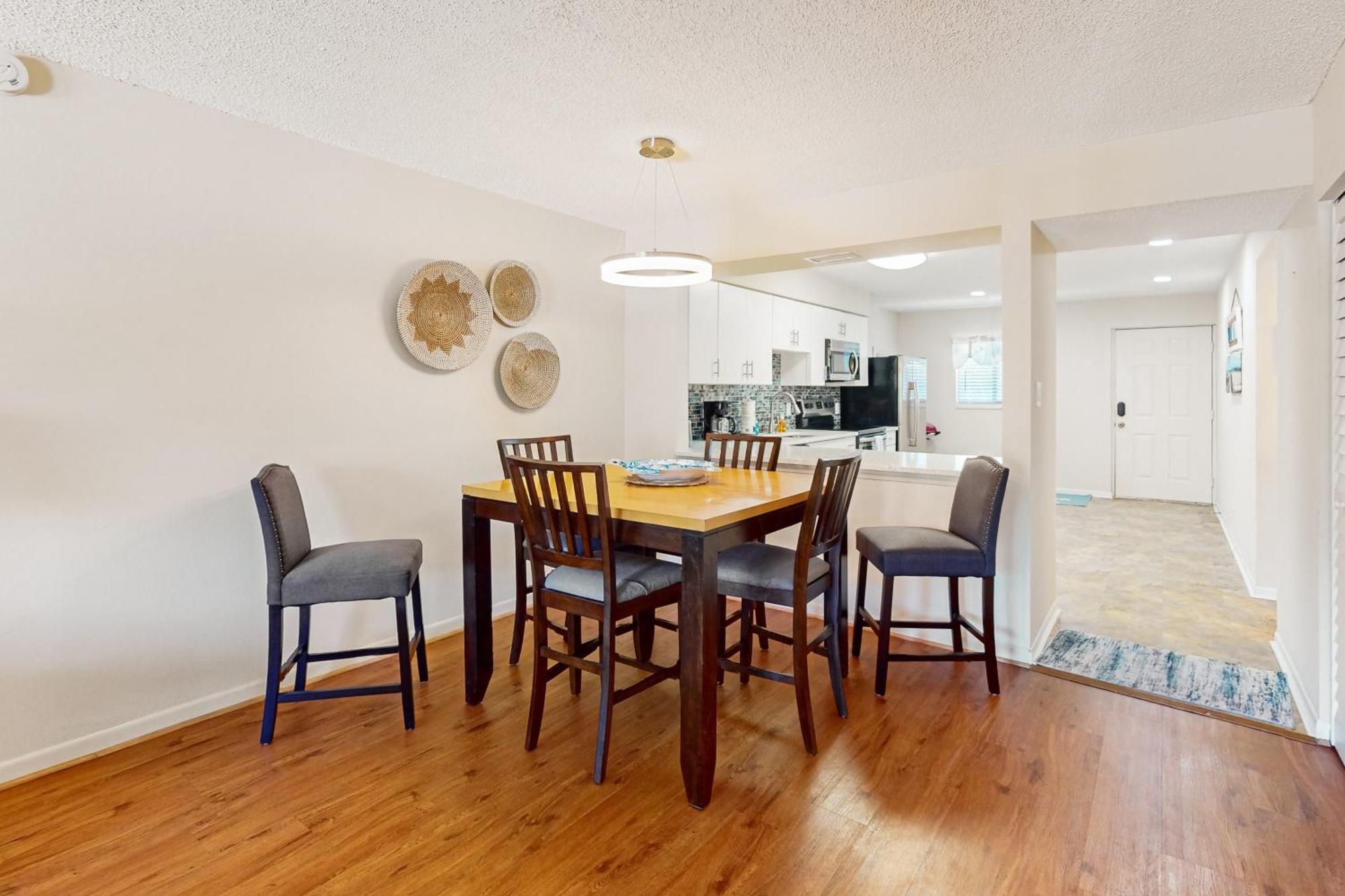 Apartment Gem By The Sea *