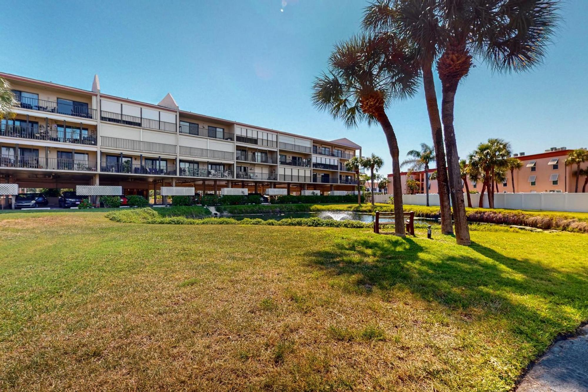 Apartment Gem By The Sea St. Pete Beach