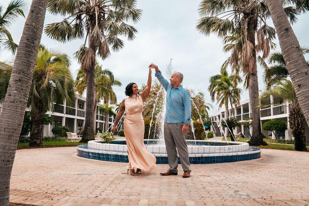 The Beachcomber St. Pete & 3*