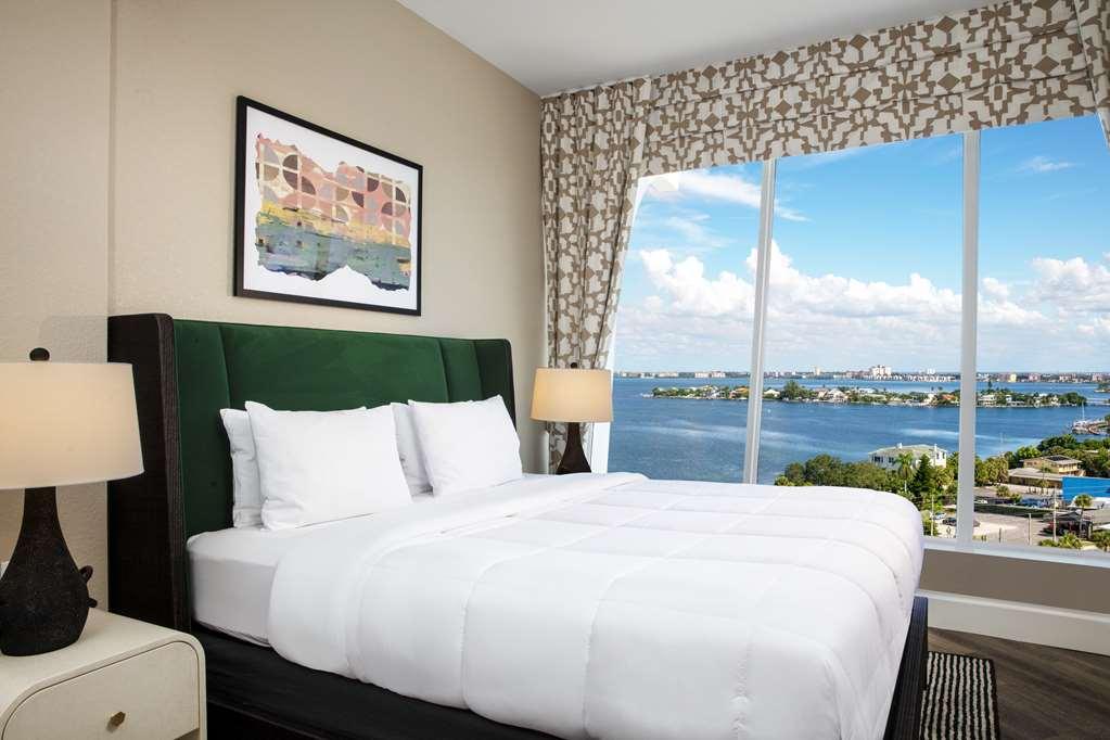 Hotel Bellwether