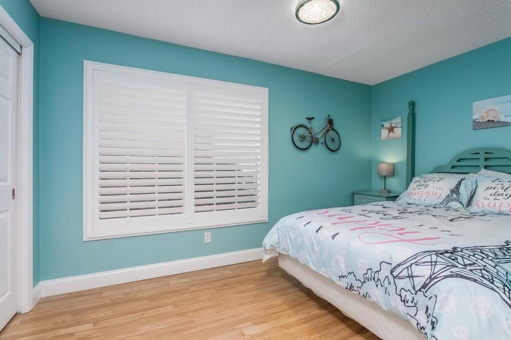 Sun-drenched Townhome On Beautiful Madeira Beach! Apartment