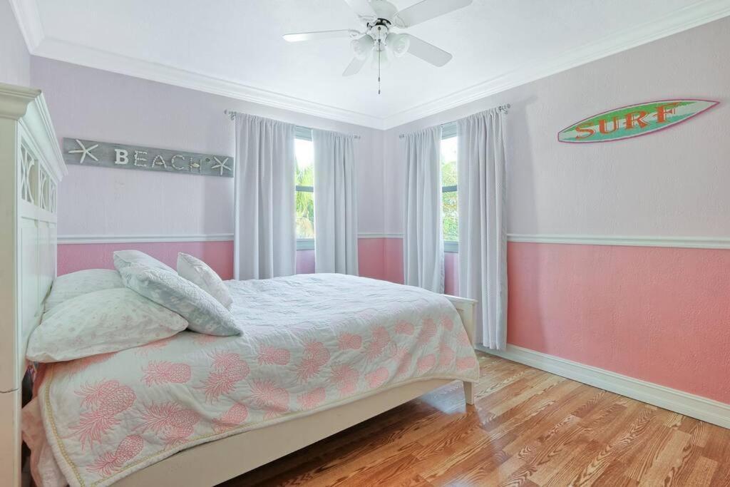 Large Private With Swimspa 100 Steps From Villa St. Pete Beach