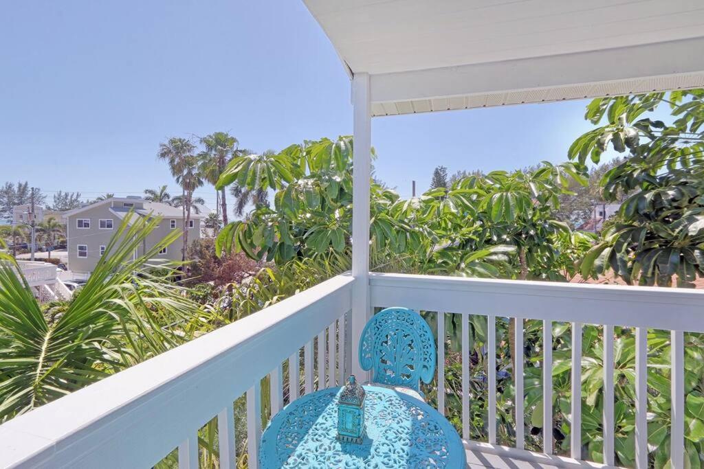 Villa Large Private With Swimspa 100 Steps From St. Pete Beach