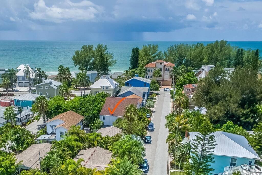 Villa Large Private With Swimspa 100 Steps From *