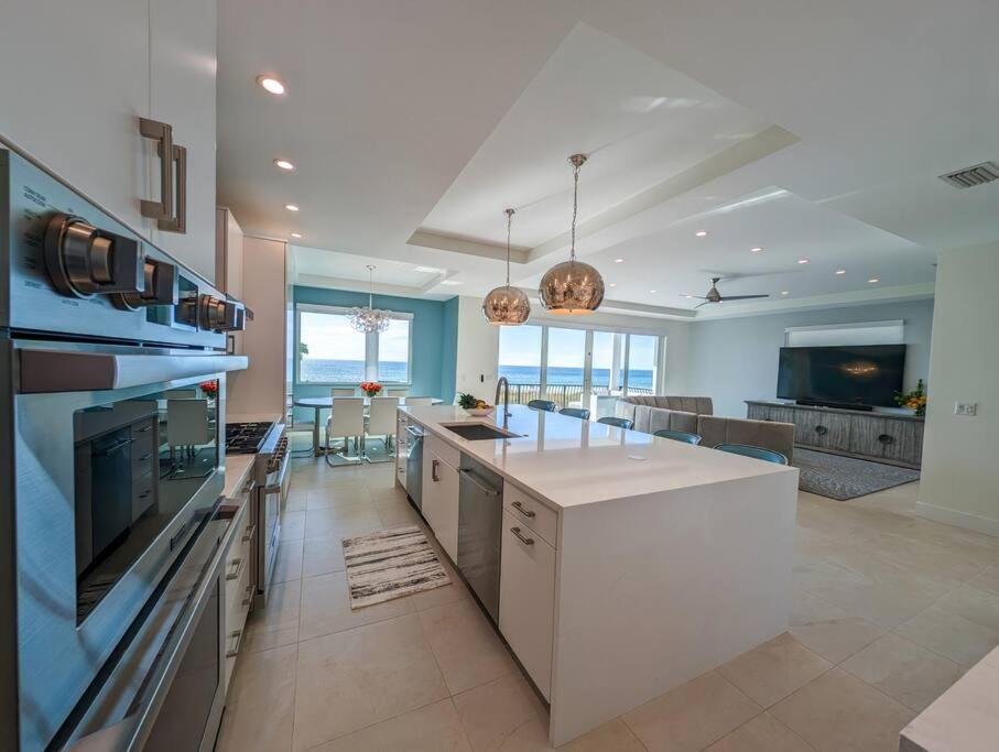 One Style Meets The Shore St. Pete Beach