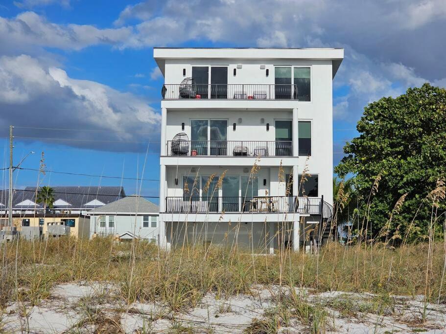 One Style Meets The Shore Villa St. Pete Beach