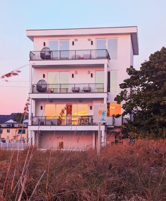 Villa One Style Meets The Shore *