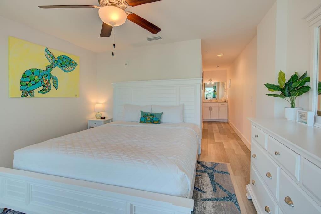 Steps Across From Madeira Beach, Heated Pool- Luxury 3 Bedrooms, 3 Full Bathrooms Apartment