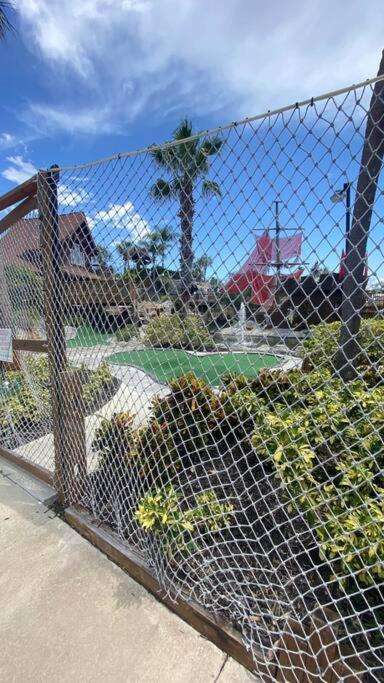 Steps Across From Madeira Beach, Heated Pool- Luxury 3 Bedrooms, 3 Full Bathrooms