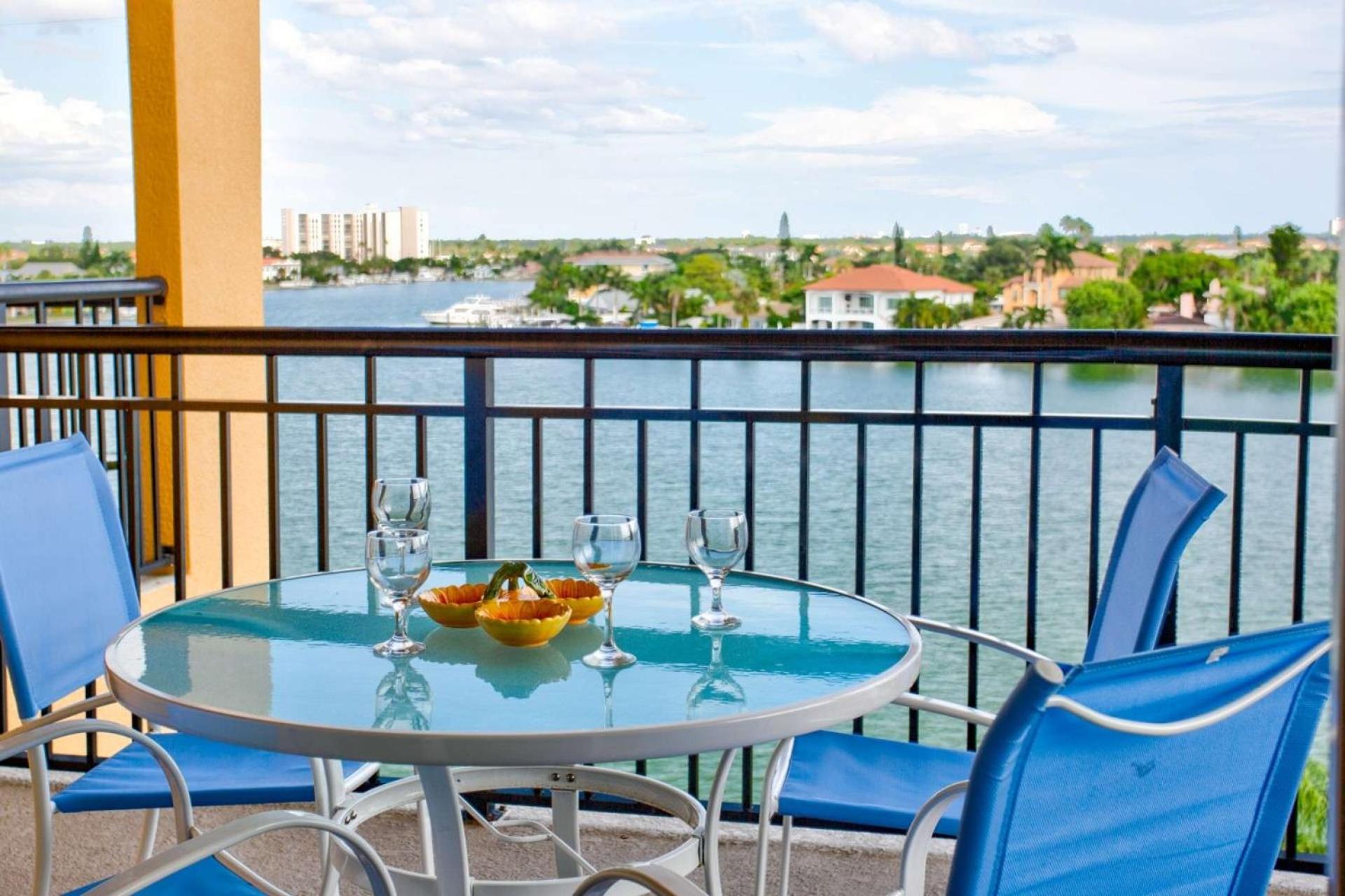 Holiday home 409 - Palms Of Treasure Island