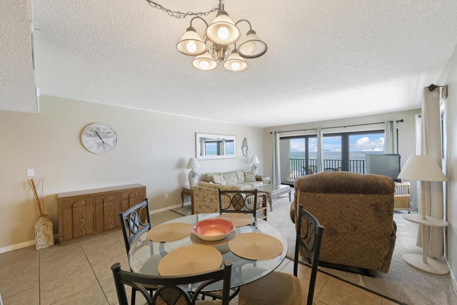 305 Sandy Shores * St. Pete Beach