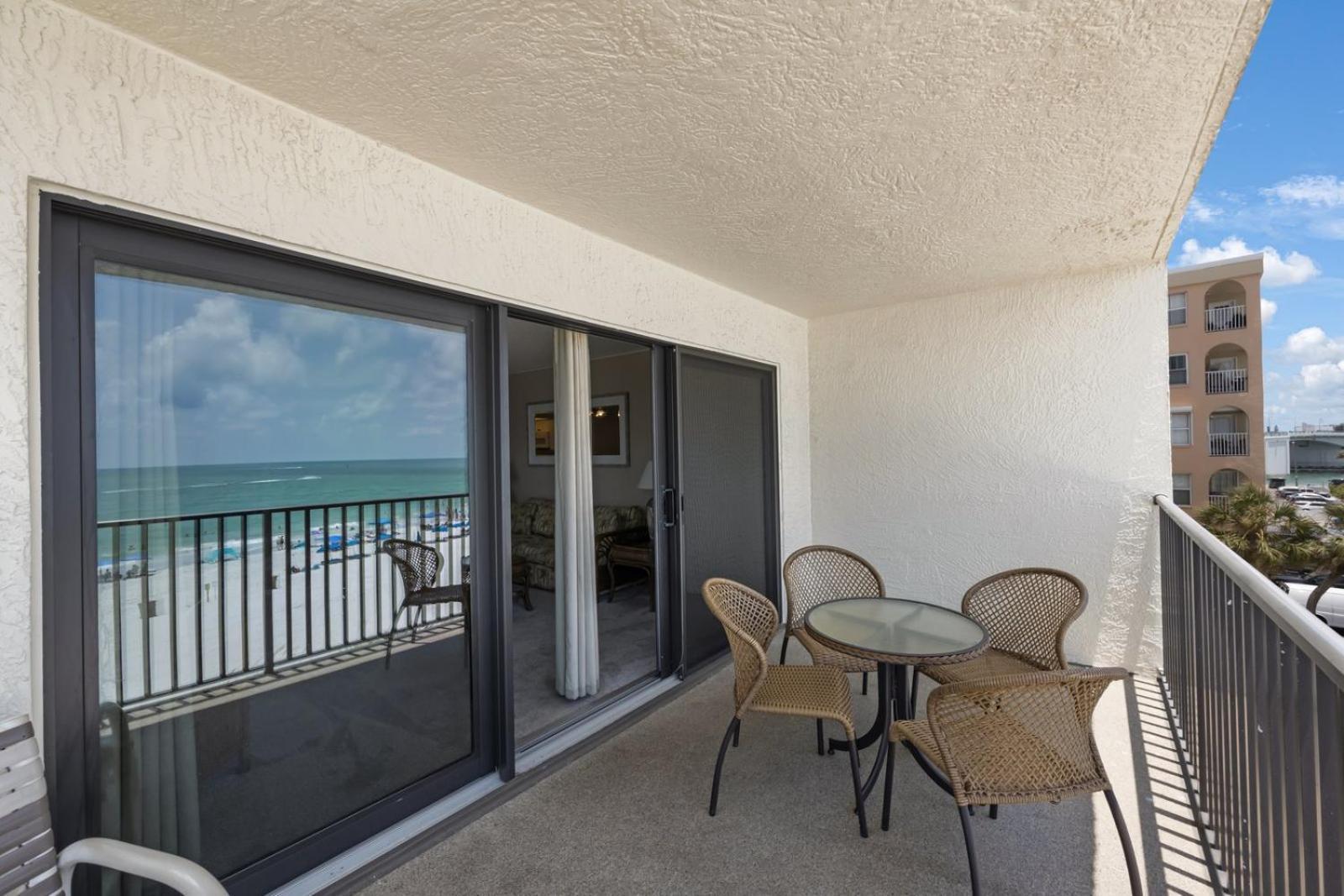 305 Sandy Shores *