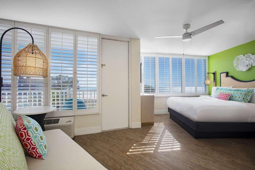 Hotel Bellwether *