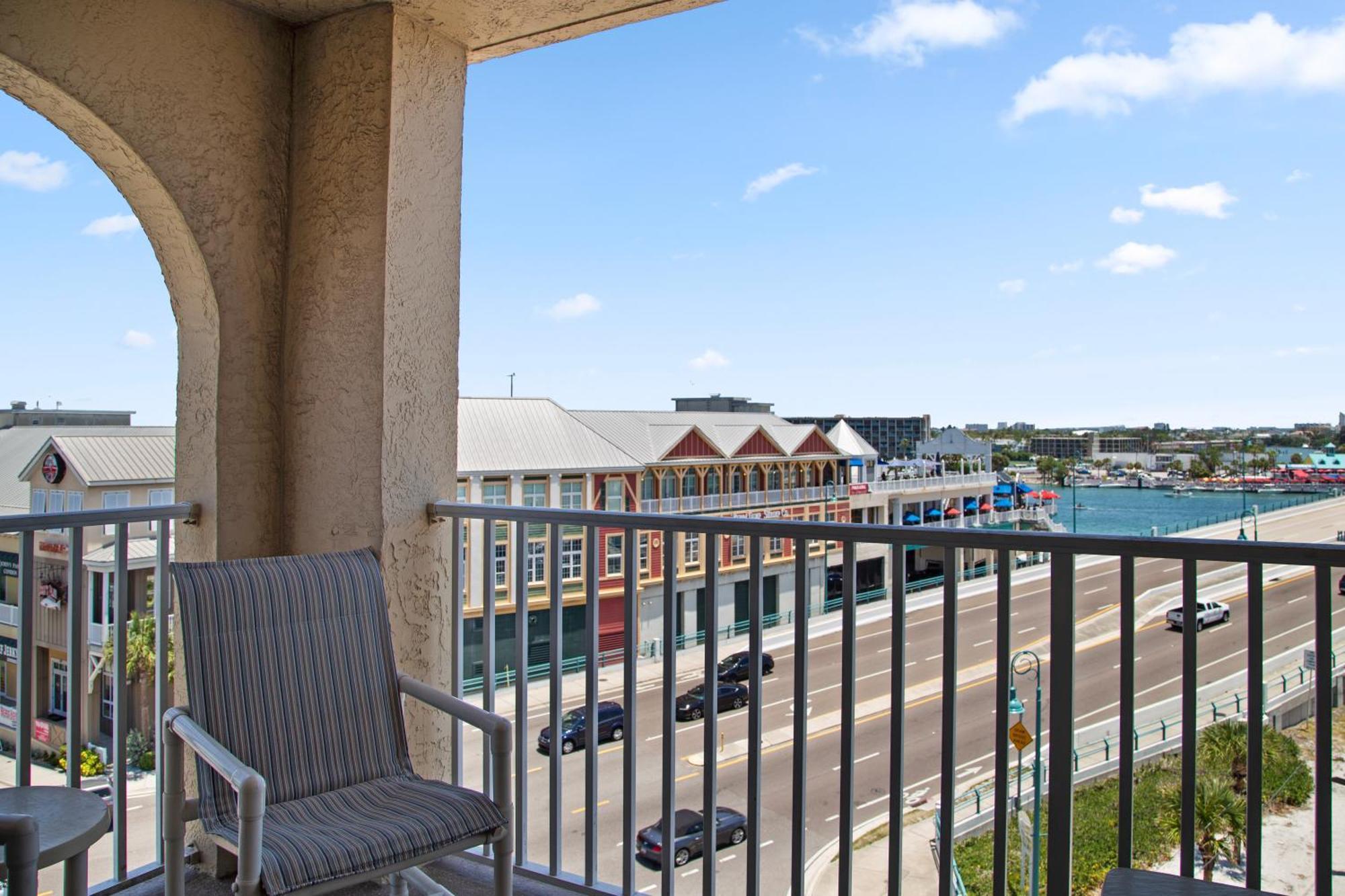 504 Place Holiday home *