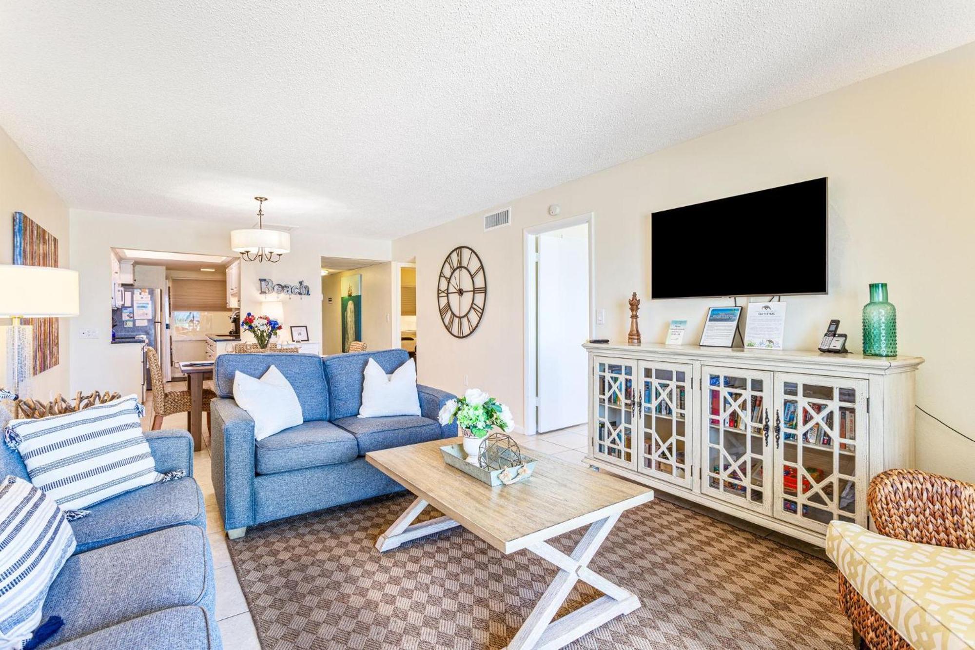 Beachfront Madeira Norte Holiday home St. Pete Beach