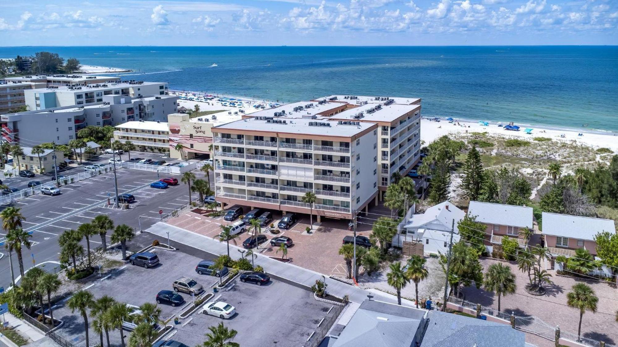 Beachfront Madeira Norte Holiday home St. Pete Beach
