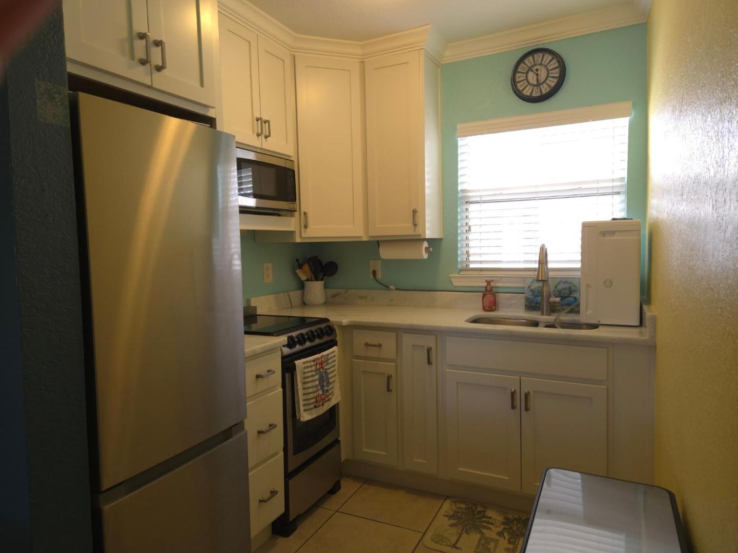 Coconut Villa's 4! Relax By The Pool And Walk To And Restaurants! Apartment St. Pete Beach