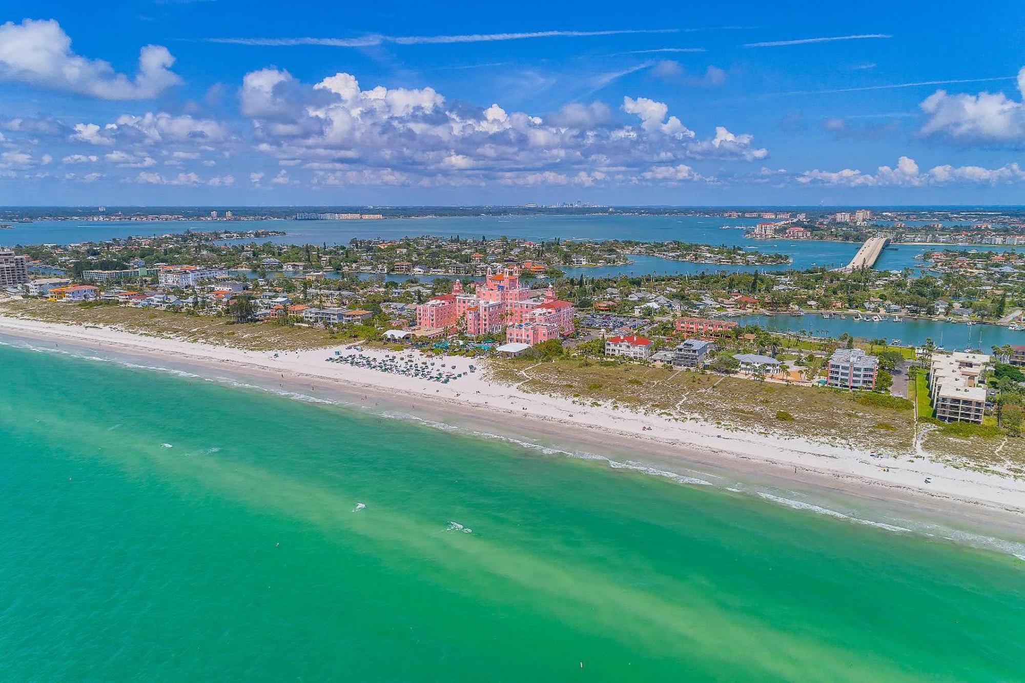 Open - Loads Of Extras & Amenities/waterfront/a+ Location Holiday home St. Pete Beach