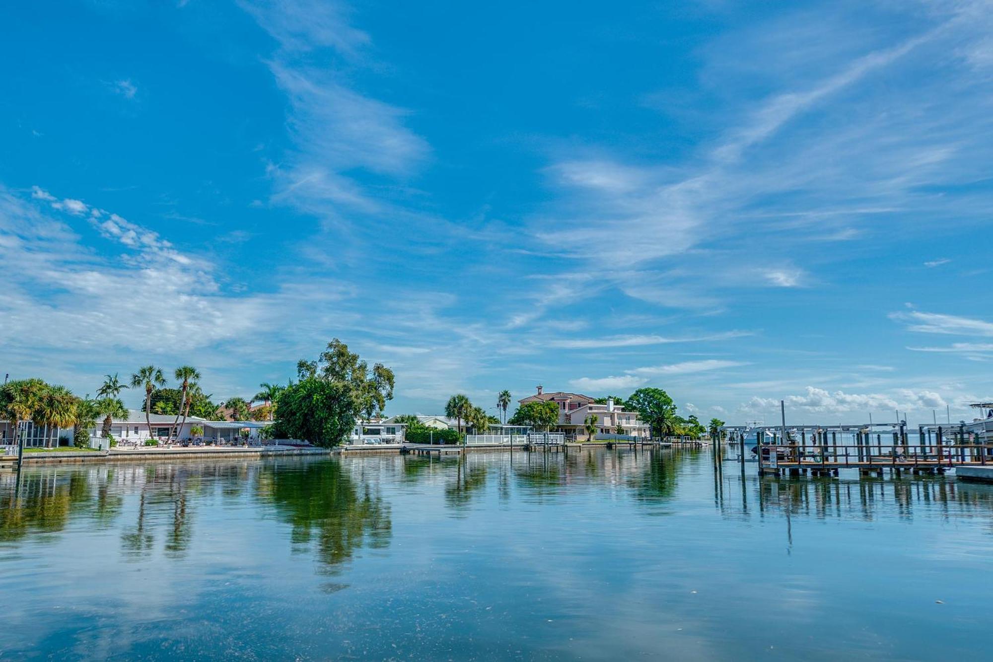 Holiday home Open - Loads Of Extras & Amenities/waterfront/a+ Location