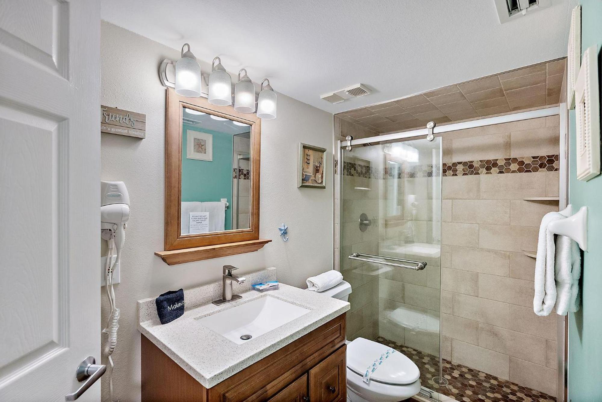 Open - Loads Of Extras & Amenities/waterfront/a+ Location St. Pete Beach