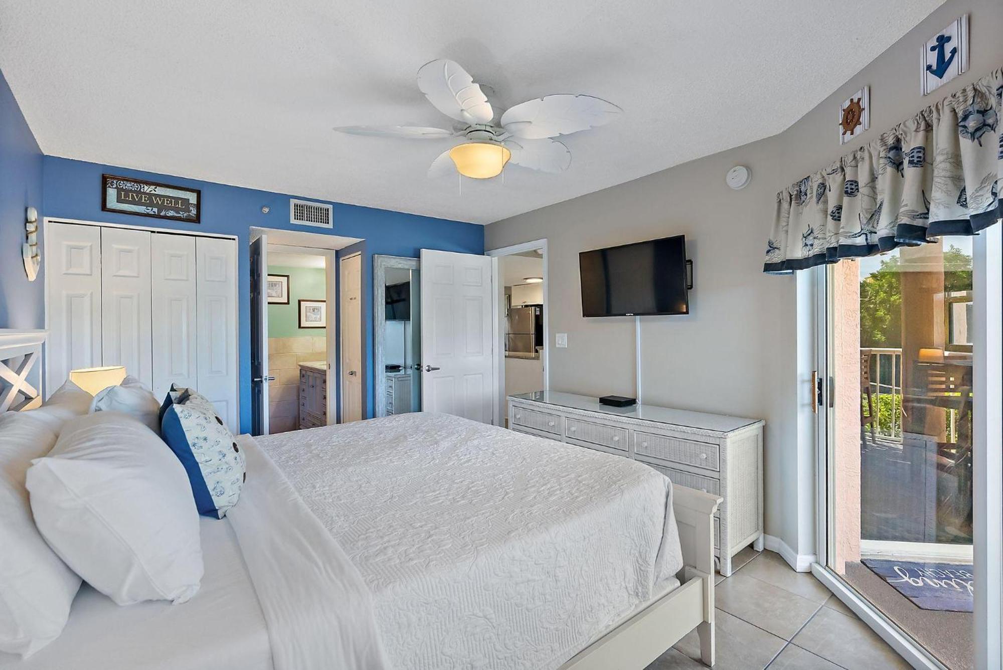 Open - Loads Of Extras & Amenities/waterfront/a+ Location *