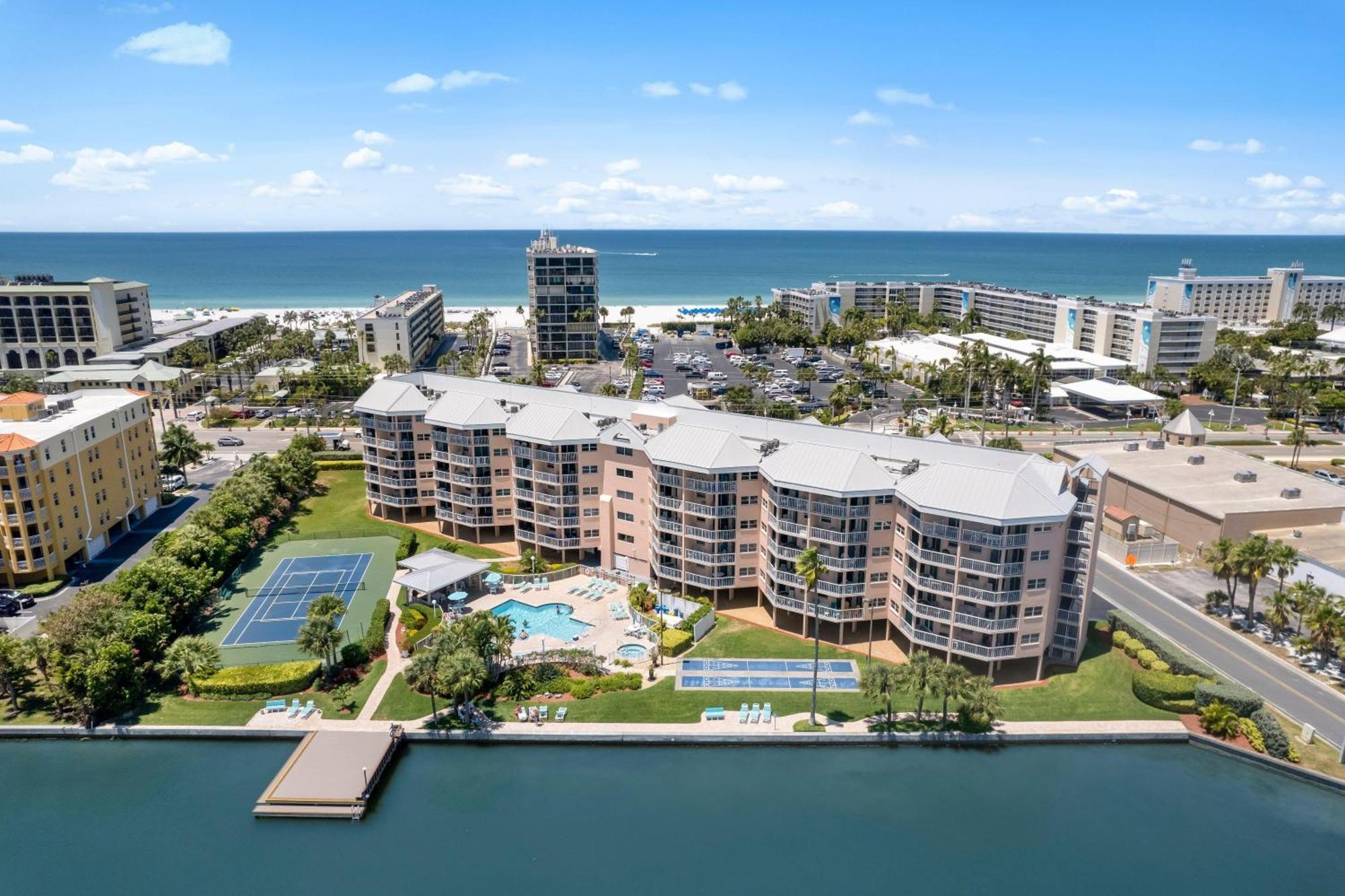 Open - Loads Of Extras & Amenities/waterfront/a+ Location * St. Pete Beach