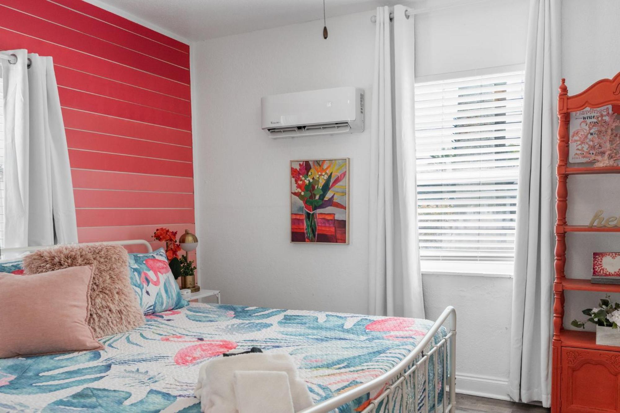 Apartment Let's Flamingle In St Pete Private Funky