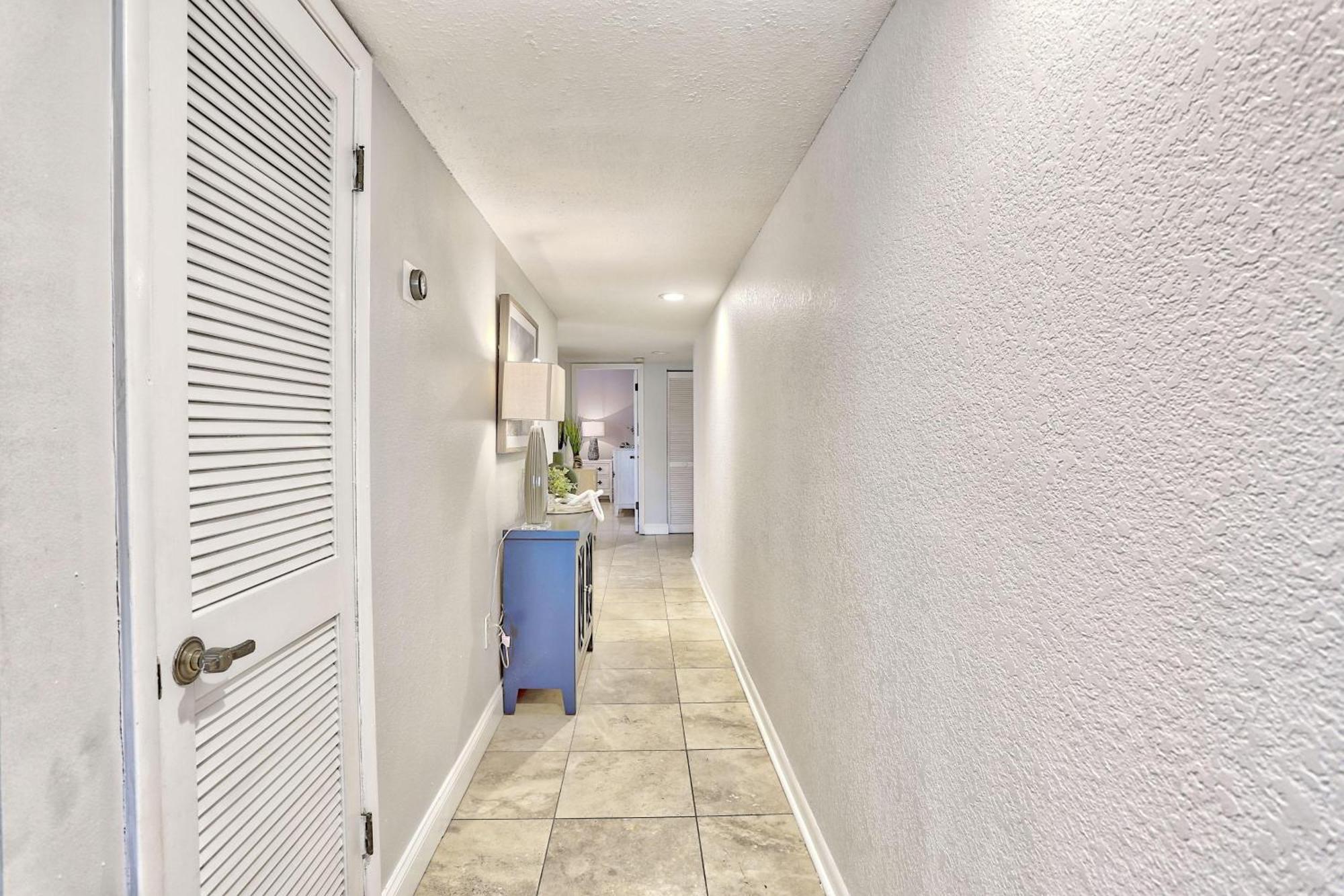 Land's End 4-206 Bay Front - Premier * St. Pete Beach